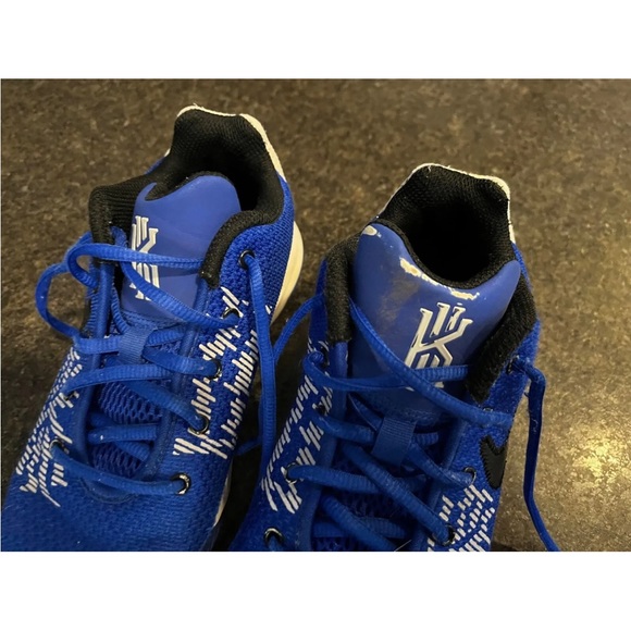 Nike boys kyrie flytrap basketball shoes 5y - Picture 5 of 6